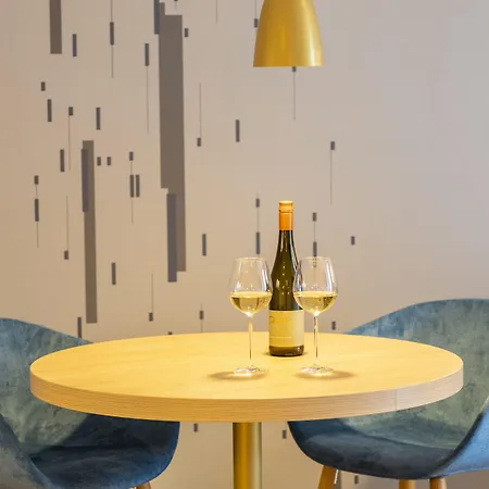 Capri By Fraser Leipzig