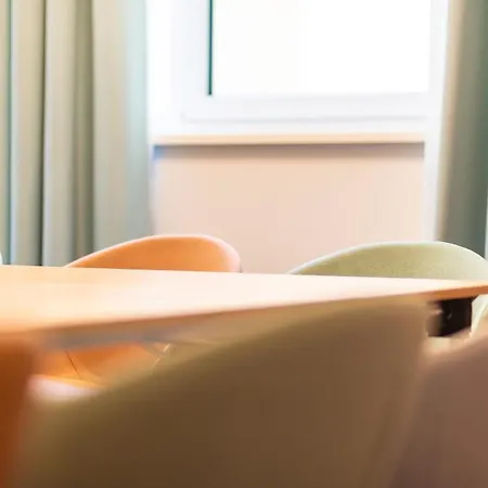 Capri By Fraser Leipzig