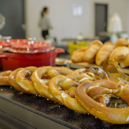 Apart-hotel Capri By Fraser Leipzig